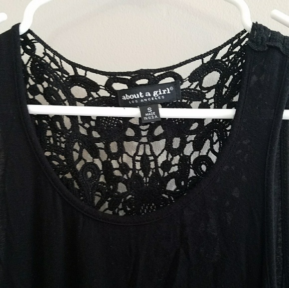 Black Lace Back Tank Top - Picture 3 of 3